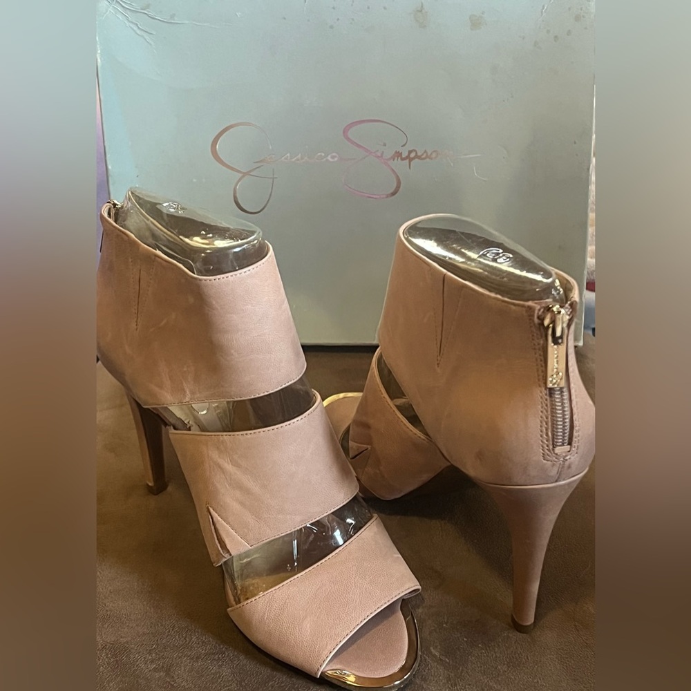 Jessica Simpson Blush Peep-Toe Heels Style JS-ELSBETH Mauve with Gold Peep-Toe